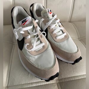 Nike Women's Cream and Black Sneakers